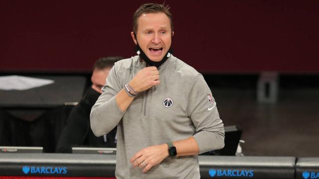 开云下载-奇才开局低迷 布鲁克斯或成新赛季首位下课主帅？